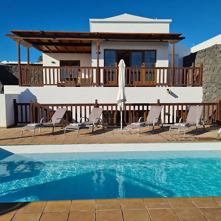 Luxury 4-Bedroom Villa With Heated Pool + Sea View Playa Blanca  Zewnętrze zdjęcie