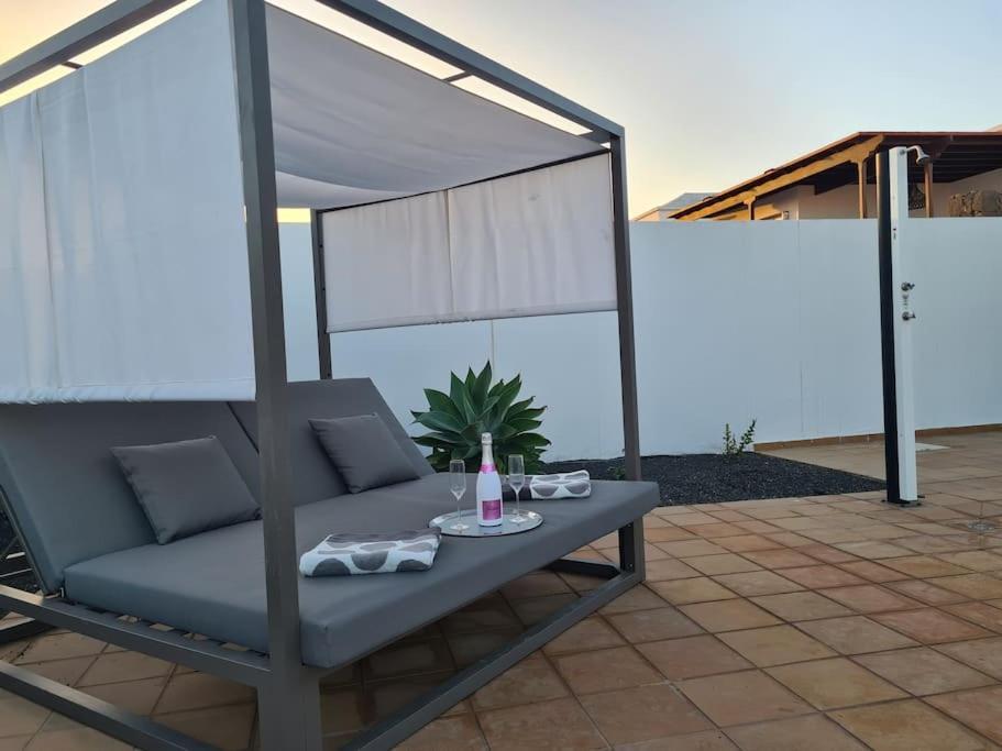 Luxury 4-Bedroom Villa With Heated Pool + Sea View Playa Blanca  Zewnętrze zdjęcie