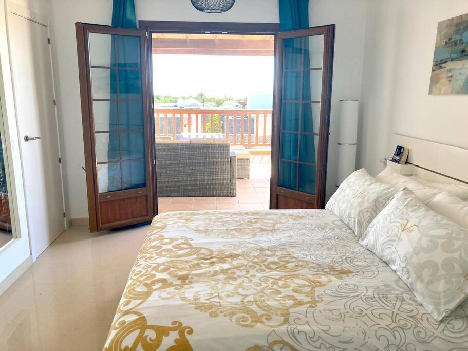 Luxury 4-Bedroom Villa With Heated Pool + Sea View Playa Blanca  Zewnętrze zdjęcie