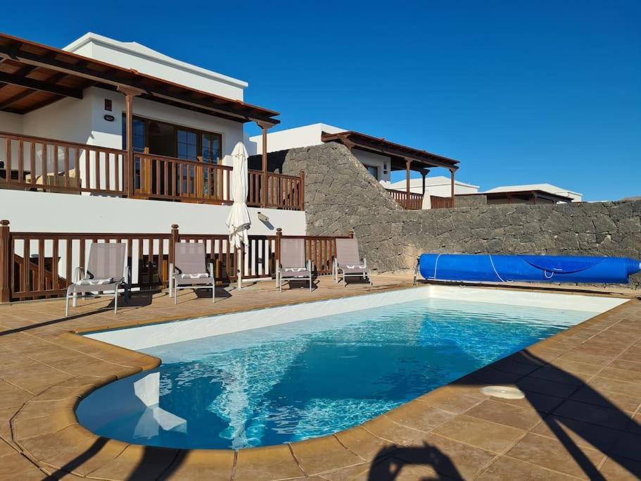 Luxury 4-Bedroom Villa With Heated Pool + Sea View Playa Blanca  Zewnętrze zdjęcie