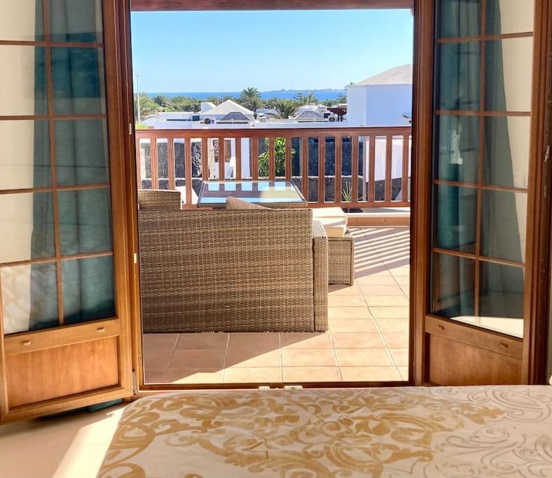 Luxury 4-Bedroom Villa With Heated Pool + Sea View Playa Blanca  Zewnętrze zdjęcie